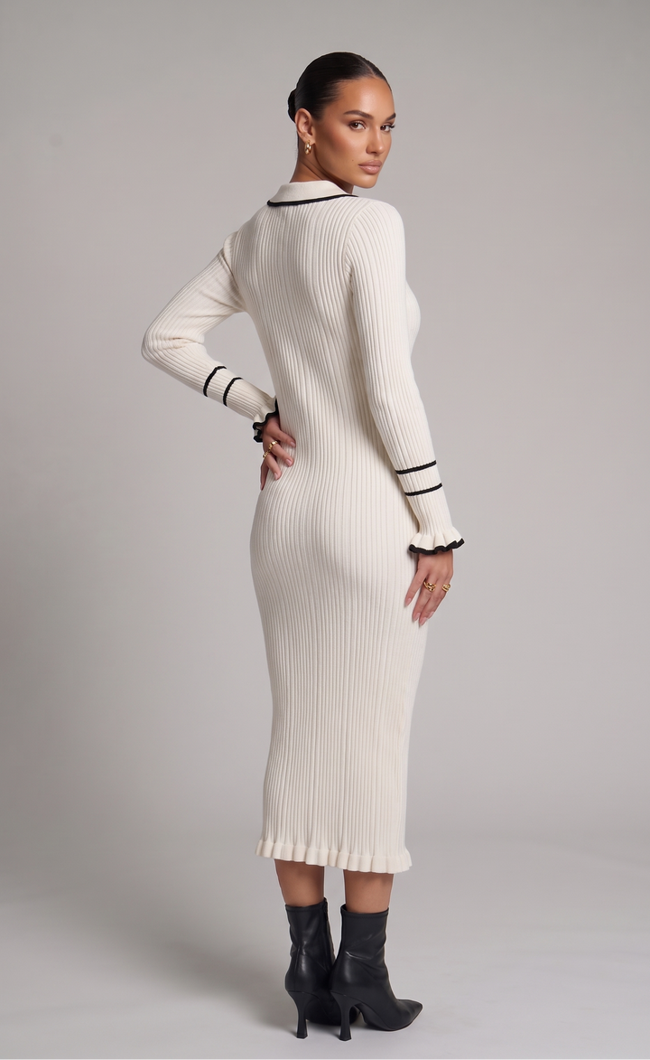 Elegant Maxi Dress with Accents
